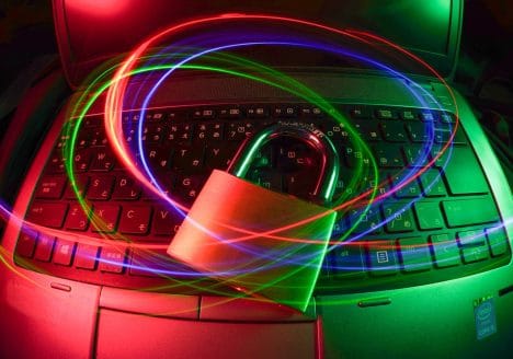 Upravljanje varnosti podatkov v digitaliziranem poslovnem okolju
